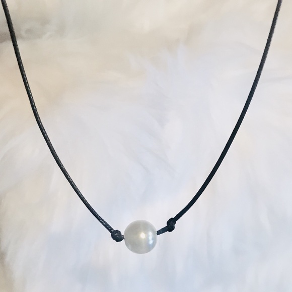Vsco Girl Single Pearl Choker Necklace 